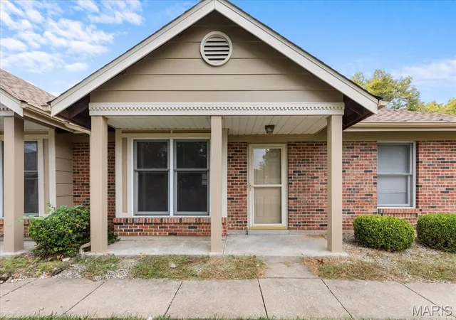 Photo 1 of Single family home for sale at 12230 Tarpon Dr, Florissant, MO 63033 | MLS# MIS26064252 | Listing updated on 2026-10-10