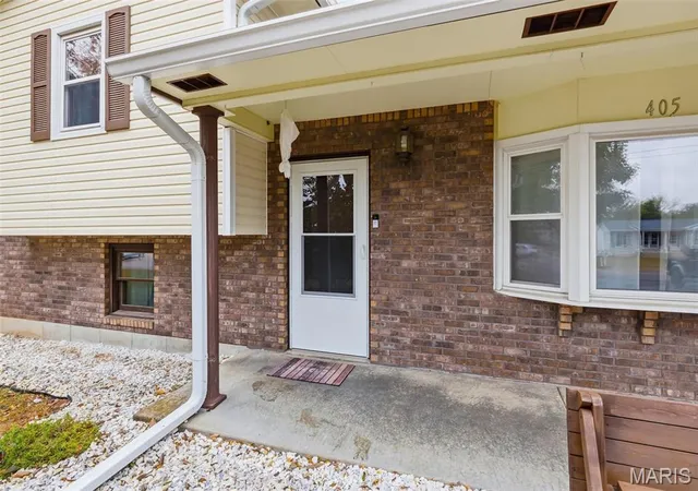 Photo 3 of Single family home for sale at 405 Chadrick Dr, Desloge, MO 63601 | MLS# MIS26064261 | Listing updated on 2026-10-07
