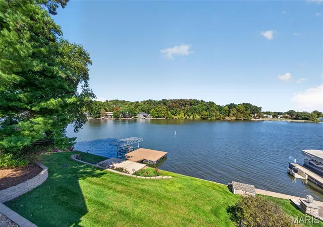 Photo 3 of Single family home for sale at 33 Moorings Dr, Lake Saint Louis, MO 63367 | MLS# MIS26064262 | Listing updated on 2026-10-09