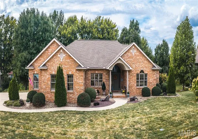 Single family home for sale at 5308 Whispering Woods Dr, Godfrey, IL 62035 | MLS# MIS26064264