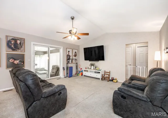 Photo 4 of Single family home for sale at 40 Innsbruck Ln, Belleville, IL 62221 | MLS# MIS26064276 | Listing updated on 2026-10-12