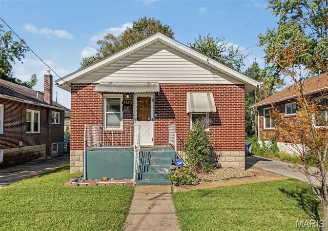 Photo 1 of Single family home for sale at 3517 Dix Ave, Saint Louis, MO 63114 | MLS# MIS26064277 | Listing updated on 2026-10-07