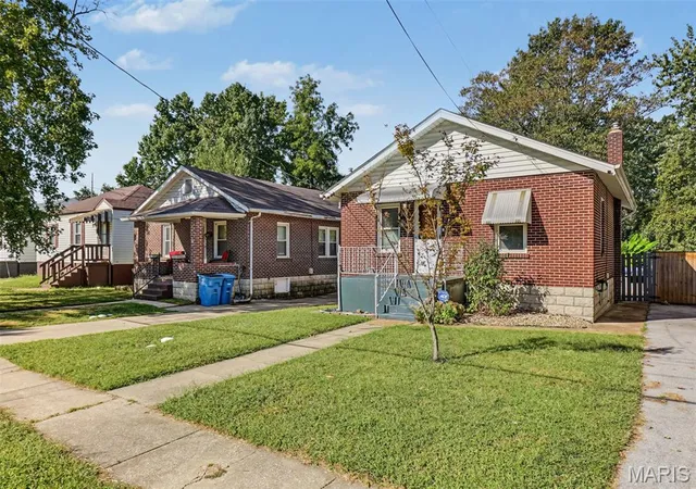 Photo 3 of Single family home for sale at 3517 Dix Ave, Saint Louis, MO 63114 | MLS# MIS26064277 | Listing updated on 2026-10-07