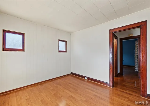 Photo 3 of Single family home for sale at 3517 Dix Ave, Saint Louis, MO 63114 | MLS# MIS26064277 | Listing updated on 2026-10-07