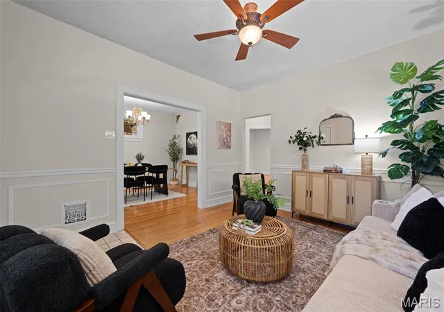 Photo 4 of Single family home for sale at 4819 Rhodes Ave, Saint Louis, MO 63116 | MLS# MIS26064278 | Listing updated on 2026-10-09