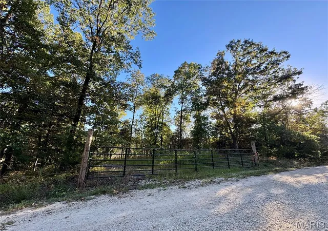 Land for sale at 3214 Mossy Ridge Way, Pacific, MO 63069 | MLS# MIS26064280