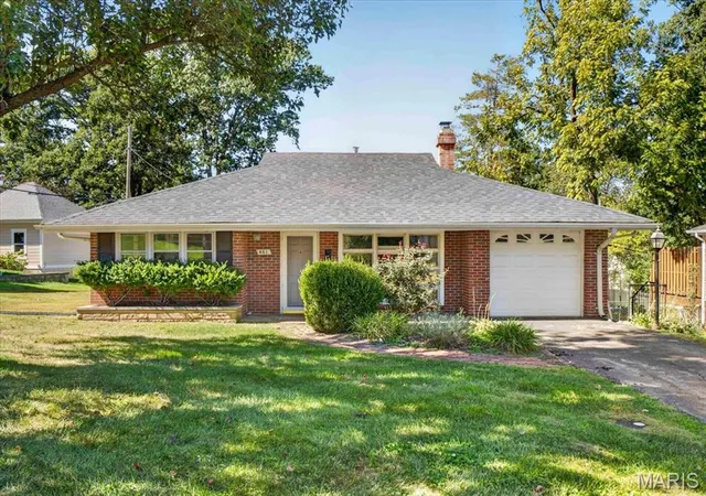 Single family home for sale at 461 Clemens Ave, Saint Louis, MO 63122 | MLS# MIS26064283