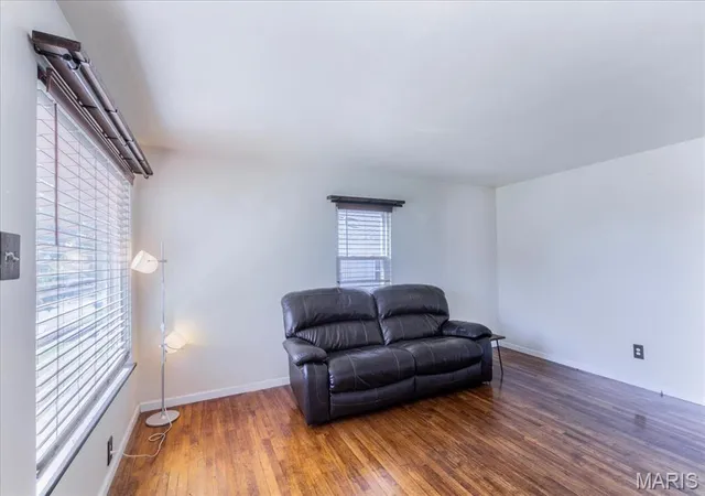 Photo 4 of Single family home for sale at 5509 Wyoming St, Saint Louis, MO 63139 | MLS# MIS26064285 | Listing updated on 2026-10-07