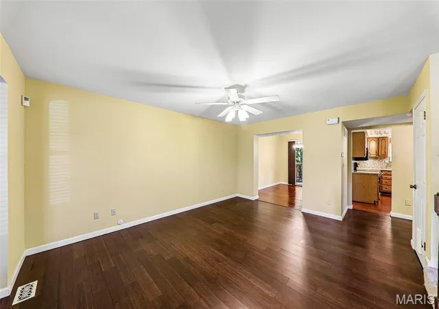 Photo 2 of Townhouse for sale at 4513 Pegasus Dr, Saint Louis, MO 63129 | MLS# MIS26064303 | Listing updated on 2026-10-19