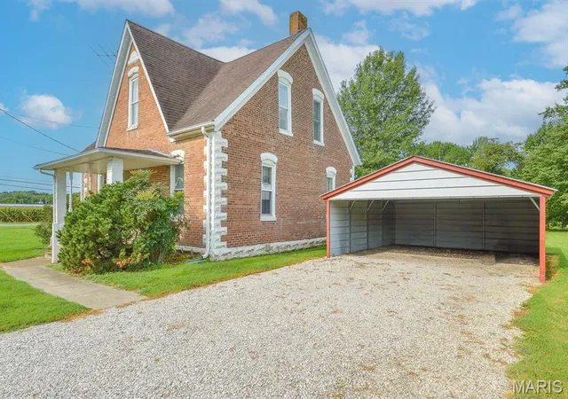 Photo 3 of Single family home for sale at 511 S Chester St, Sparta, IL 62286 | MLS# MIS26064308 | Listing updated on 2026-10-19
