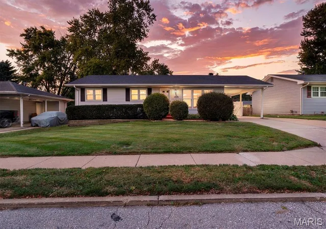 Single family home for sale at 1470 Lindsay Ln, Florissant, MO 63031 | MLS# MIS26064315