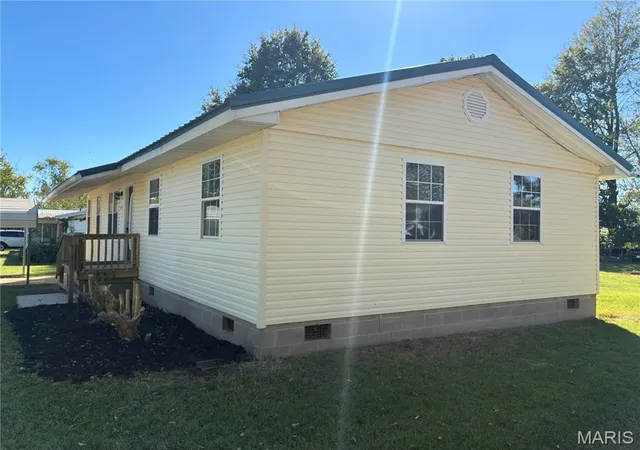 Photo 3 of Single family home for sale at 909 E Almar, Malden, MO 63863 | MLS# MIS26064321 | Listing updated on 2026-10-06
