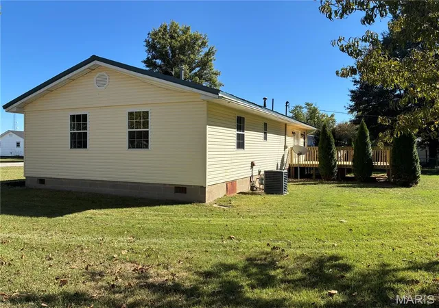 Photo 4 of Single family home for sale at 909 E Almar, Malden, MO 63863 | MLS# MIS26064321 | Listing updated on 2026-10-06