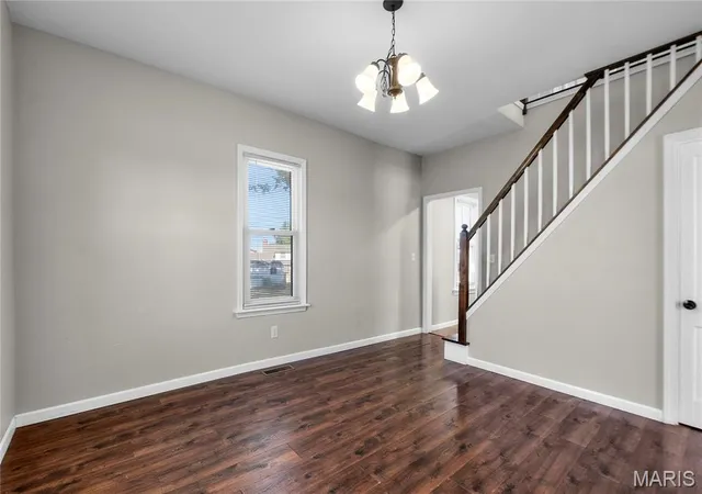 Photo 4 of Single family home for sale at 516 E Ste Maries, Perryville, MO 63775 | MLS# MIS26064325 | Listing updated on 2026-10-07