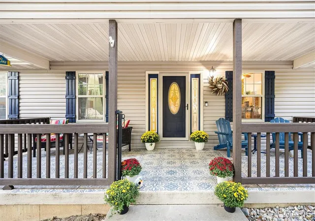 Photo 3 of Single family home for sale at 6107 Briar Trl, Waterloo, IL 62298 | MLS# MIS26064336 | Listing updated on 2026-10-18