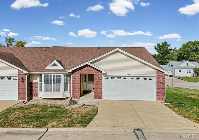 Photo 1 of House for sale at 2006 Chapel Hl Xing, Saint Peters, MO 63376 | MLS# MIS26064350 | Listing updated on 2026-10-19