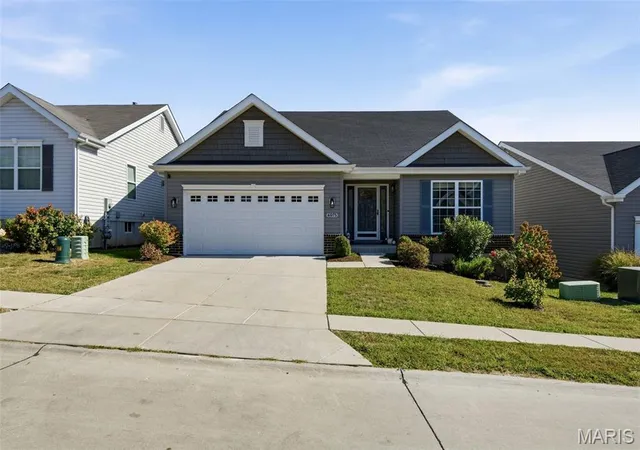 Photo 1 of Sale Pending at 4975 Arbors At Stonegate Dr, Saint Louis, MO 63123 | MLS# MIS26064353 | Listing updated on 2026-10-18