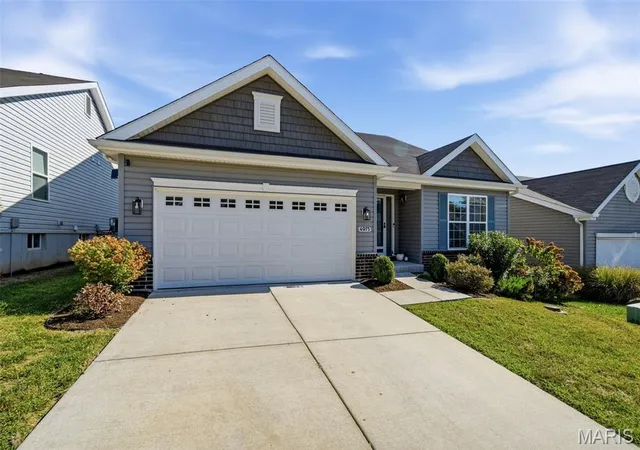 Photo 3 of Sale Pending at 4975 Arbors At Stonegate Dr, Saint Louis, MO 63123 | MLS# MIS26064353 | Listing updated on 2026-10-18