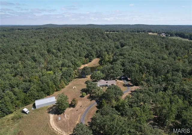 Photo 3 of House for sale at 1715 Madison 221, Fredericktown, MO 63645 | MLS# MIS26064361 | Listing updated on 2026-10-07