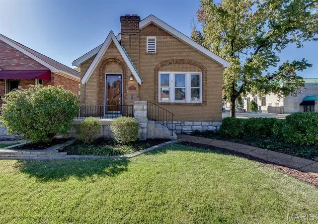 Photo 1 of Single family home for sale at 5748 Devonshire Ave, Saint Louis, MO 63109 | MLS# MIS26064390 | Listing updated on 2026-10-19