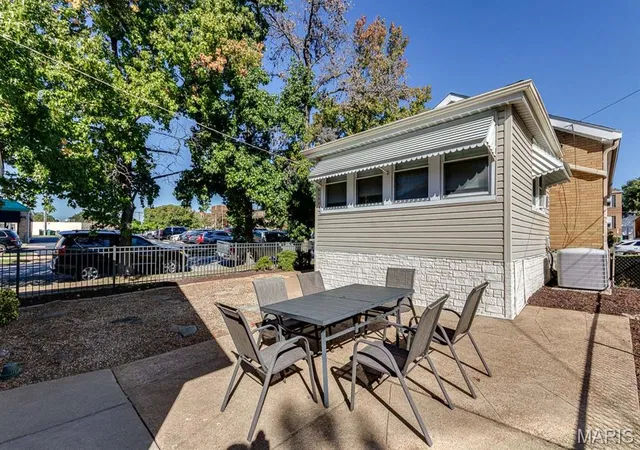 Photo 3 of Single family home for sale at 5748 Devonshire Ave, Saint Louis, MO 63109 | MLS# MIS26064390 | Listing updated on 2026-10-19