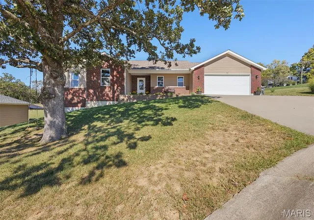 Photo 1 of Single family home for sale at 713 Sydney Ct, Washington, MO 63090 | MLS# MIS26064391 | Listing updated on 2026-10-10