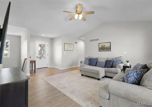 Photo 3 of Single family home for sale at 713 Sydney Ct, Washington, MO 63090 | MLS# MIS26064391 | Listing updated on 2026-10-10