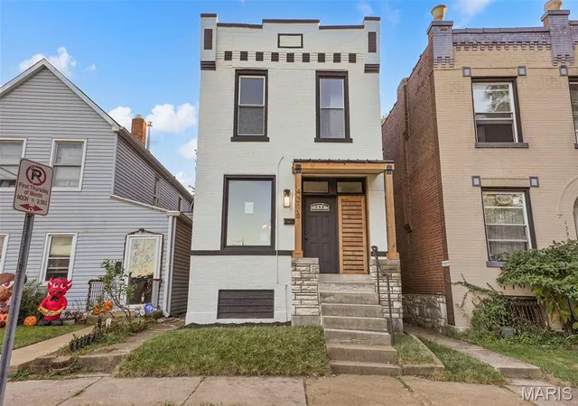 Single family home for sale at 4316 Juniata St, Saint Louis, MO 63116 | MLS# MIS26064392