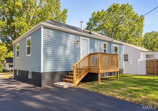 Photo 17 of Single family home for sale at 7948 Monroe Dr, Saint Louis, MO 63133 | MLS# MIS26064395 | Listing updated on 2026-10-14