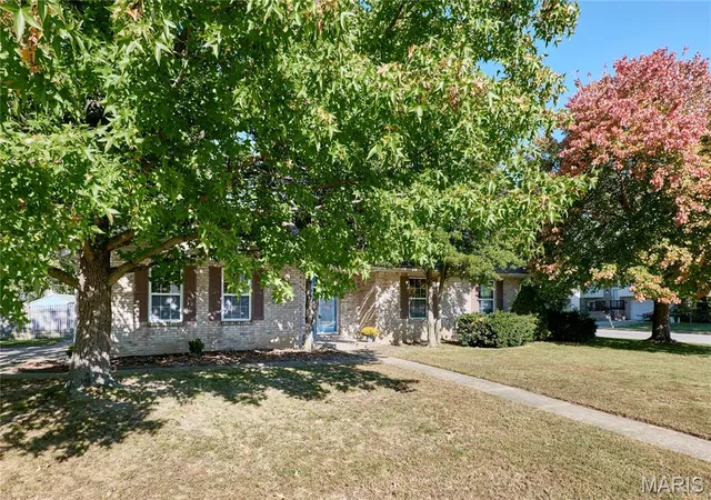 Photo 1 of Single family home for sale at 601 Rain Holw Dr, O Fallon, IL 62269 | MLS# MIS26064401 | Listing updated on 2026-10-22