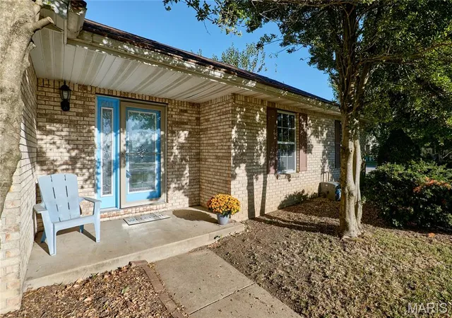 Photo 2 of Single family home for sale at 601 Rain Holw Dr, O Fallon, IL 62269 | MLS# MIS26064401 | Listing updated on 2026-10-22