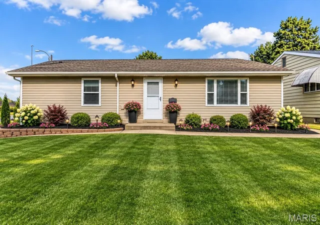 Single family home for sale at 6541 Clifton Hills Dr, Saint Louis, MO 63139 | MLS# MIS26064402