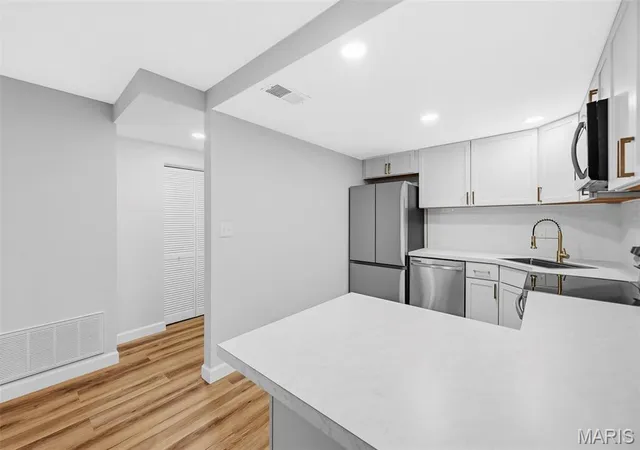 Photo 3 of Condo for sale at 1410 Heritage Landing #106, Saint Charles, MO 63303 | MLS# MIS26064408 | Listing updated on 2026-10-27