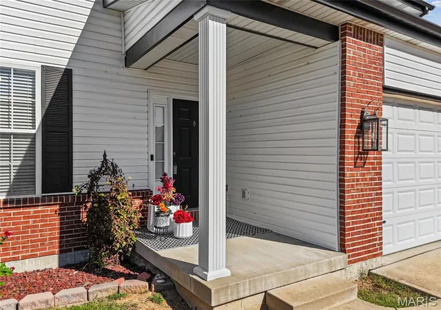 Photo 4 of Single family home for sale at 1819 Iron Mountain Dr, Festus, MO 63028 | MLS# MIS26064409 | Listing updated on 2026-10-09