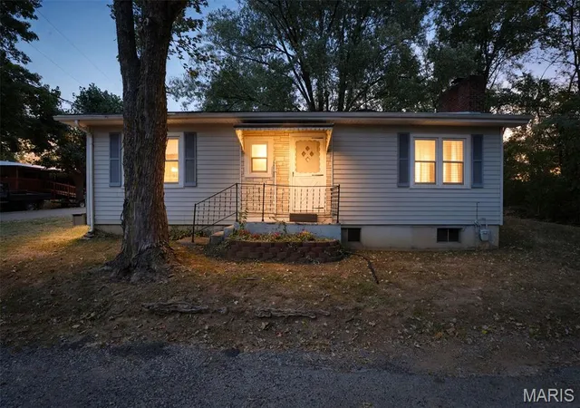 Photo 1 of Single family home for sale at 5935 Maple St, Park Hills, MO 63601 | MLS# MIS26064415 | Listing updated on 2026-10-06