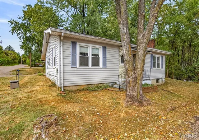 Photo 3 of Single family home for sale at 5935 Maple St, Park Hills, MO 63601 | MLS# MIS26064415 | Listing updated on 2026-10-06