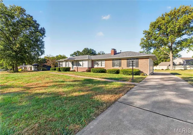 Photo 2 of Single family home for sale at 12163 Cheryl, Saint Louis, MO 63128 | MLS# MIS26064418 | Listing updated on 2026-10-19
