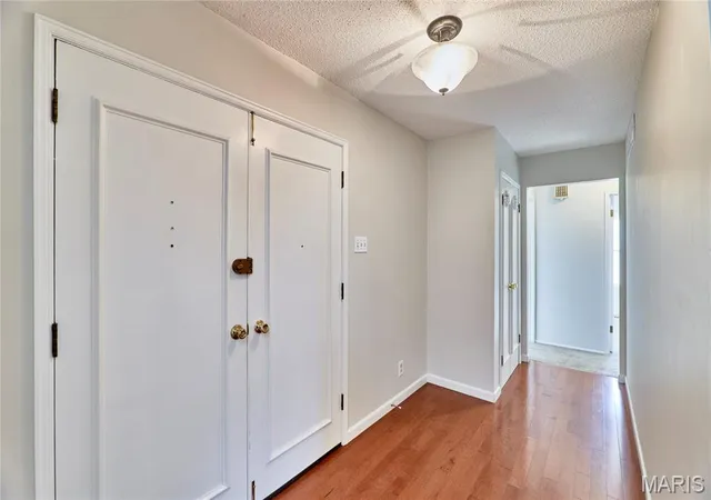 Photo 4 of Single family home for sale at 511 Lalor Dr, Manchester, MO 63011 | MLS# MIS26064420 | Listing updated on 2026-10-10