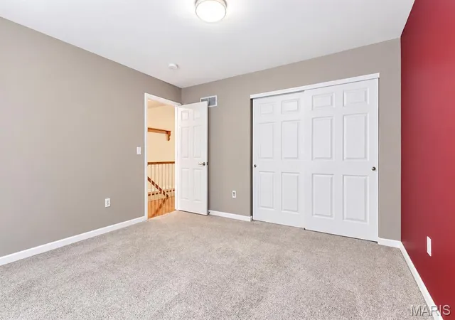 Photo 4 of House for sale at 5401 Heather Blf Ct, Saint Louis, MO 63128 | MLS# MIS26064427 | Listing updated on 2026-10-08