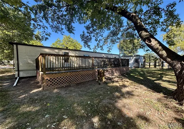 Photo 3 of Manufactured home for sale at 204 S Cherry St, Bellflower, MO 63333 | MLS# MIS26064431 | Listing updated on 2026-10-06