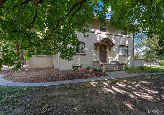 Photo 1 of Single family home for sale at 10305 Thorpe Ave, Saint Louis, MO 63114 | MLS# MIS26064432 | Listing updated on 2026-10-09