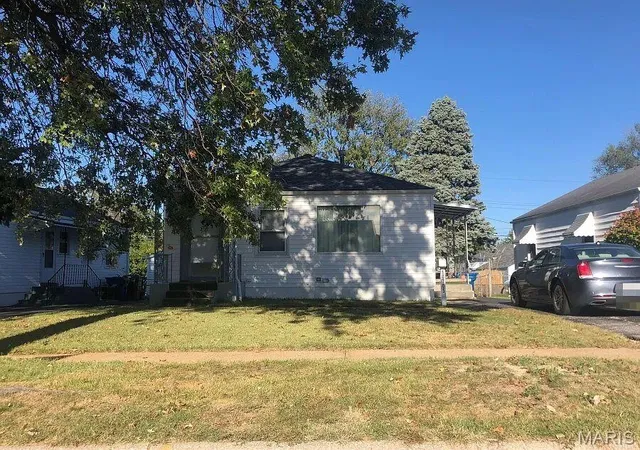Photo 1 of Single family home for sale at 10705 Saint Stephen Ln, Saint Ann, MO 63074 | MLS# MIS26064433 | Listing updated on 2026-10-07