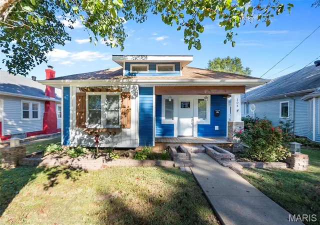 Single family home for sale at 104 Washington Ave, Scott City, MO 63780 | MLS# MIS26064441
