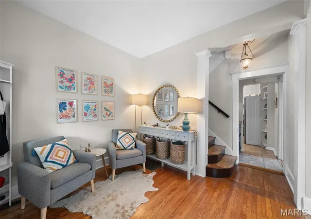 Photo 4 of Sale Pending at 545 Marshall Ave, Saint Louis, MO 63119 | MLS# MIS26064482 | Listing updated on 2026-10-19