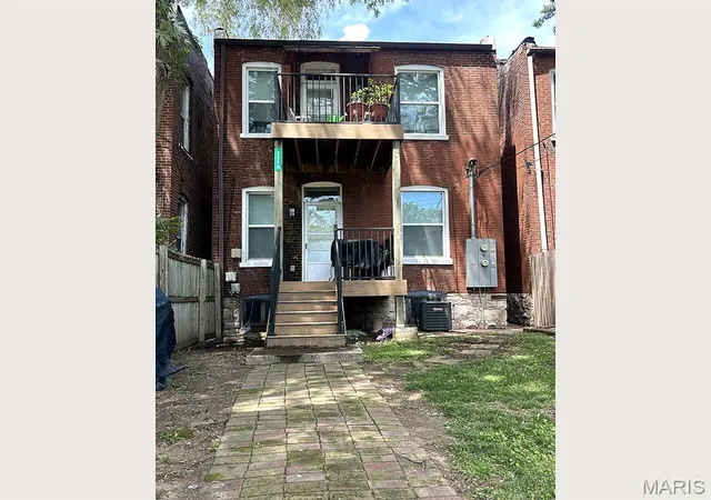 Photo 2 of Multi family home for sale at 3648 Russell Blvd, Saint Louis, MO 63110 | MLS# MIS26064484 | Listing updated on 2026-10-14