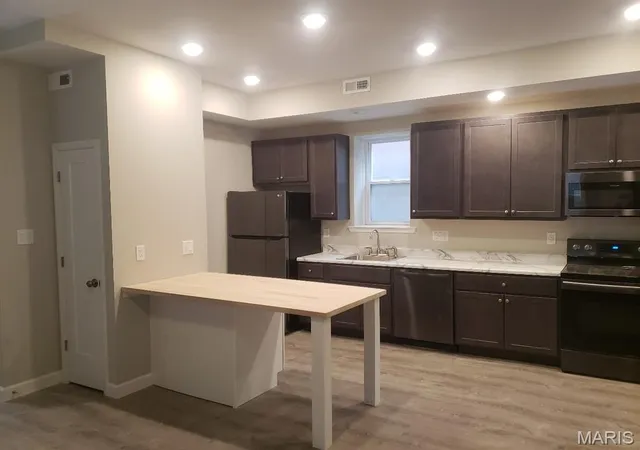 Photo 3 of Multi family home for sale at 3648 Russell Blvd, Saint Louis, MO 63110 | MLS# MIS26064484 | Listing updated on 2026-10-06