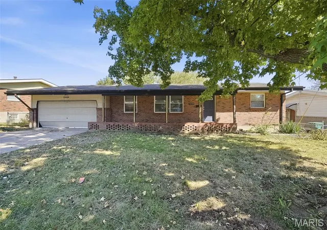 Photo 1 of Single family home for sale at 11038 Saginaw Dr, Saint Louis, MO 63136 | MLS# MIS26064493 | Listing updated on 2026-10-11