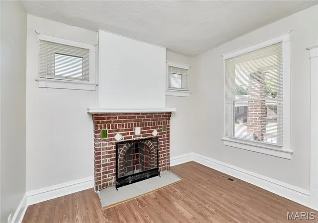 Photo 2 of Single family home for sale at 1224 Griefield Pl, Saint Louis, MO 63133 | MLS# MIS26064497 | Listing updated on 2026-10-08
