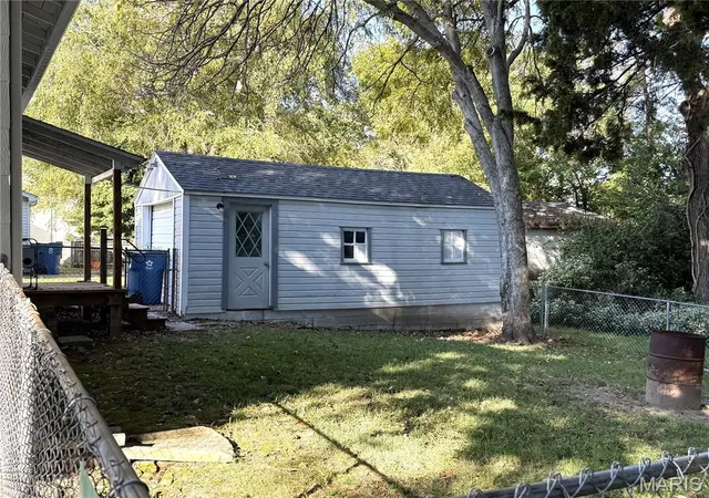 Photo 3 of Single family home for sale at 136 Boskydells Dr, Collinsville, IL 62234 | MLS# MIS26064502 | Listing updated on 2026-10-07