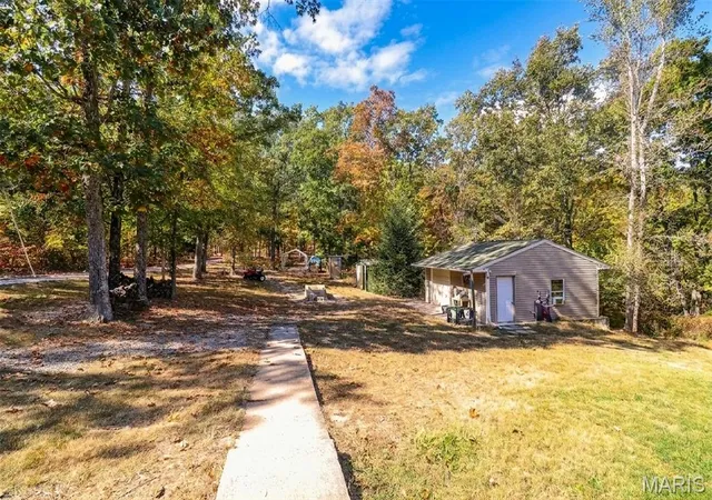 Photo 4 of Manufactured home for sale at 600 Casey Rd, Farmington, MO 63640 | MLS# MIS26064515 | Listing updated on 2026-10-28